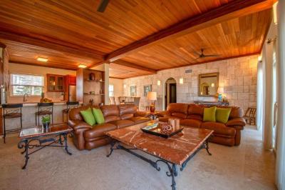 2 Bedroom Penthouse with Ocean View 1