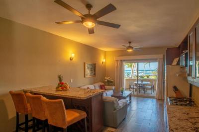 Junior Suite with Ocean View 2
