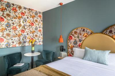 Deluxe Room 1