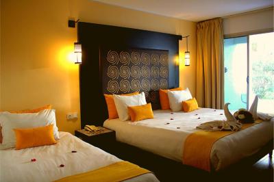 Family Room 3