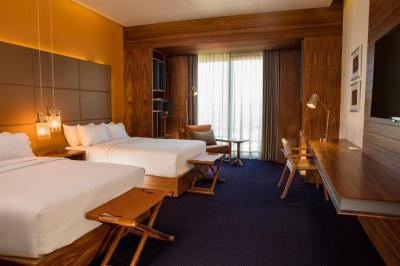 Doppelzimmer mit 2 Doppelbetten 1