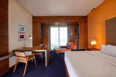 Zimmer mit Kingsize-Bett 2