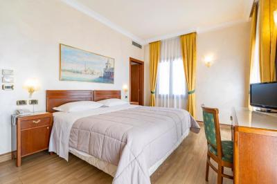 Double or Twin Room 1