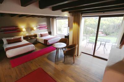 Junior Suite with 2 Beds 2