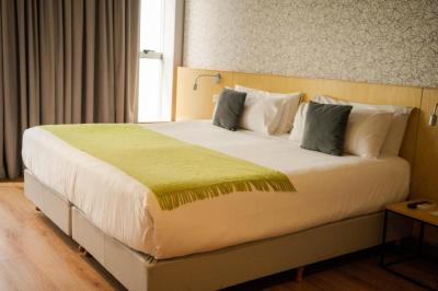 Superior King Room 1