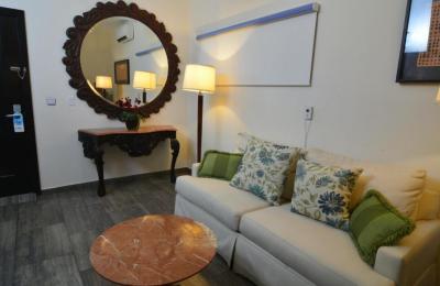 Deluxe Double Room 2