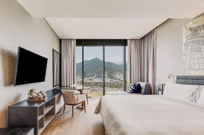 Quarto Deluxe com Cama King-size 2