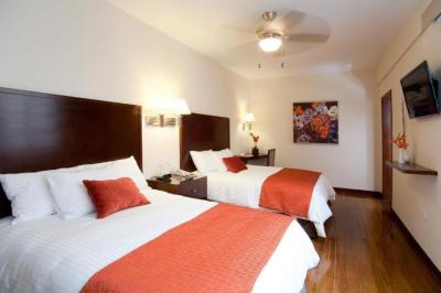Quarto Duplo com 2 Camas de Casal 2