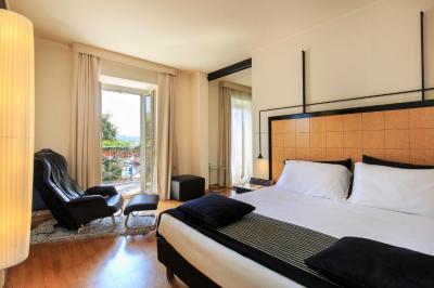 Suite con Vista Lago 1