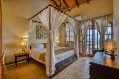 King Room with Ocean View 1