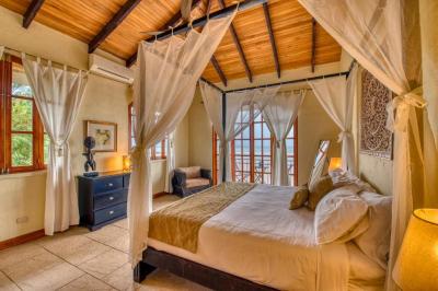 Junior Suite with Ocean View 2