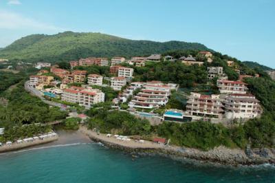 Studio with Sea View 2