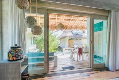 King Suite with Partial Ocean View 4