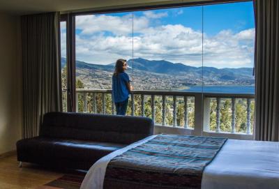 King Room with Balcony 2