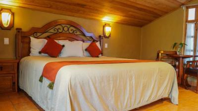 Superior King Room 1