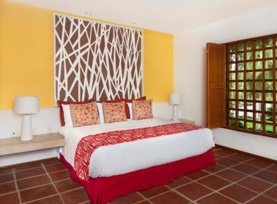Master Suite with Ocean View 3