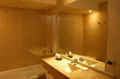 Standard Quadruple Room with Ski Station View 2