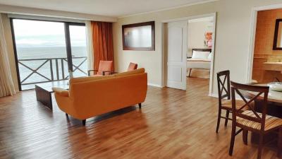 Deluxe Suite 5