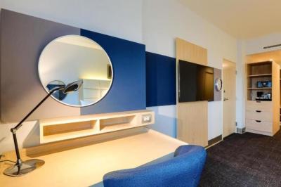 Standard King Room 3