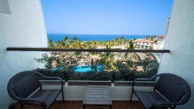 Quarto com Cama King-size VIP Fiesta 7
