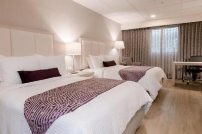 Deluxe Double Room with Two Double Beds 2