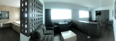 Master Suite 6