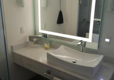 Queen Suite - Disability Access/Non-Smoking 19