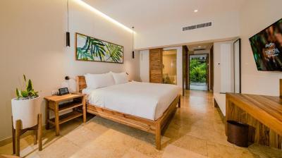 Orchid Room King Bed 3