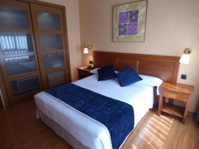 Twin Room 1