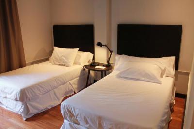 Twin Room with Mountain View 1