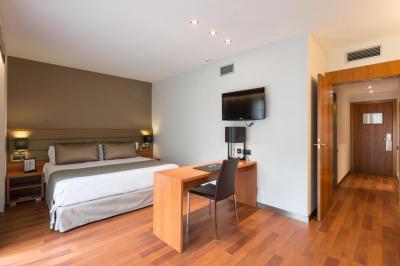 Quarto Familiar Premium (2 Adultos + 2 Crian&ccedil;as) 9
