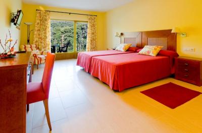 Suite with Spa Bath 1