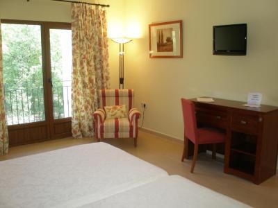 Twin Room with View 4