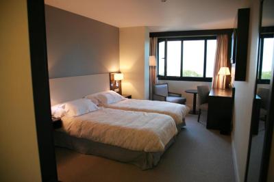 Double or Twin Room with View 3