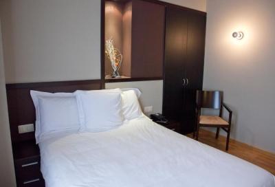 Family Room 3