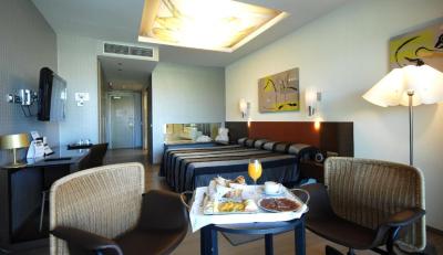Double Room with Extra Bed 4