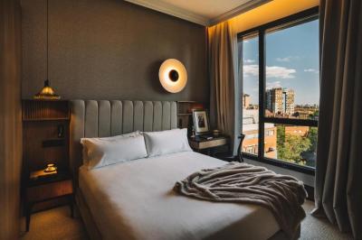Deluxe Double Room 2