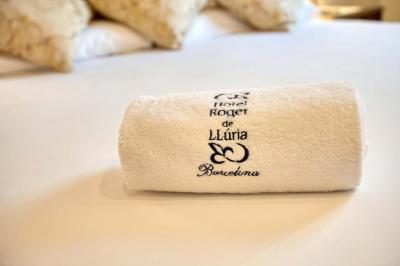 Queen Room with Spa Bath 9