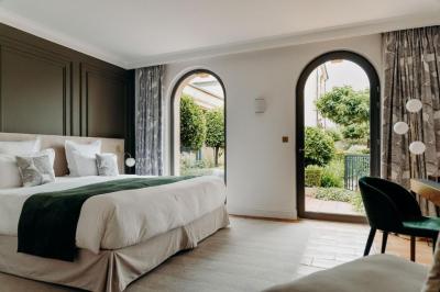 Deluxe Room with Terrace 8