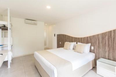 Quarto Luxo com Vista do Jardim 2