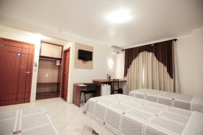 Luxury Triple Room 8