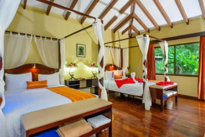 Deluxe Quadruple Room 3
