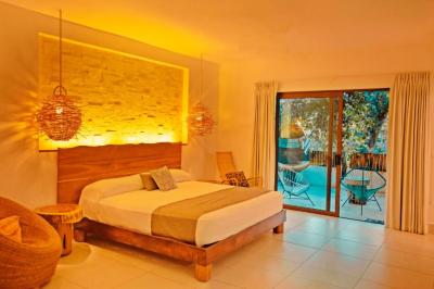 Deluxe Suite 3