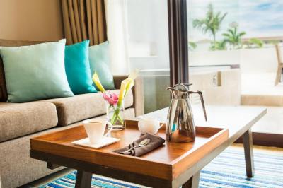 Junior Suite Ocean View Triple - 1 King Bed 19