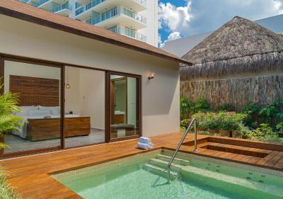 Cabana 2, 1 Bedroom Studio Suite, 1 King, Oceanfront 8
