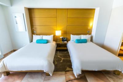Superior Double Bed Diamante View 3