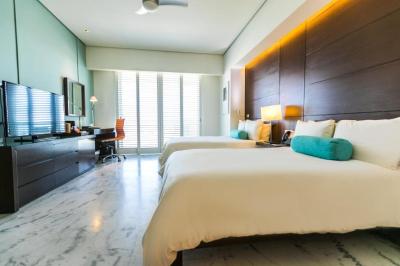 Club 89 Double Bed Diamante View 7