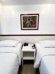 Chambre Triple avec Salle de Bains 8