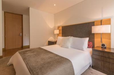 QUEEN BED-STUDIO SUITE-NON SMOKING 5