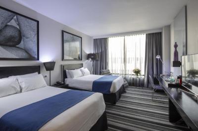 Double Room with Two Double Beds - Non-Smoking 4